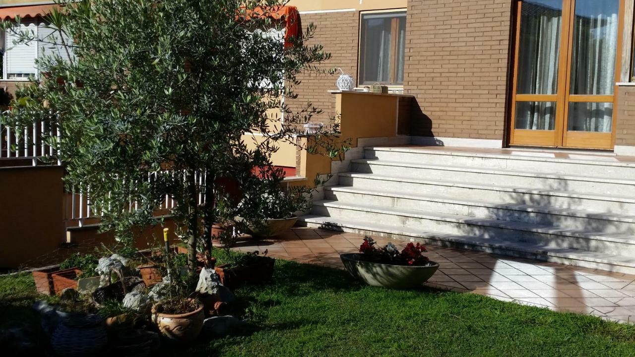 Home Denise E Luca Латина Екстериор снимка