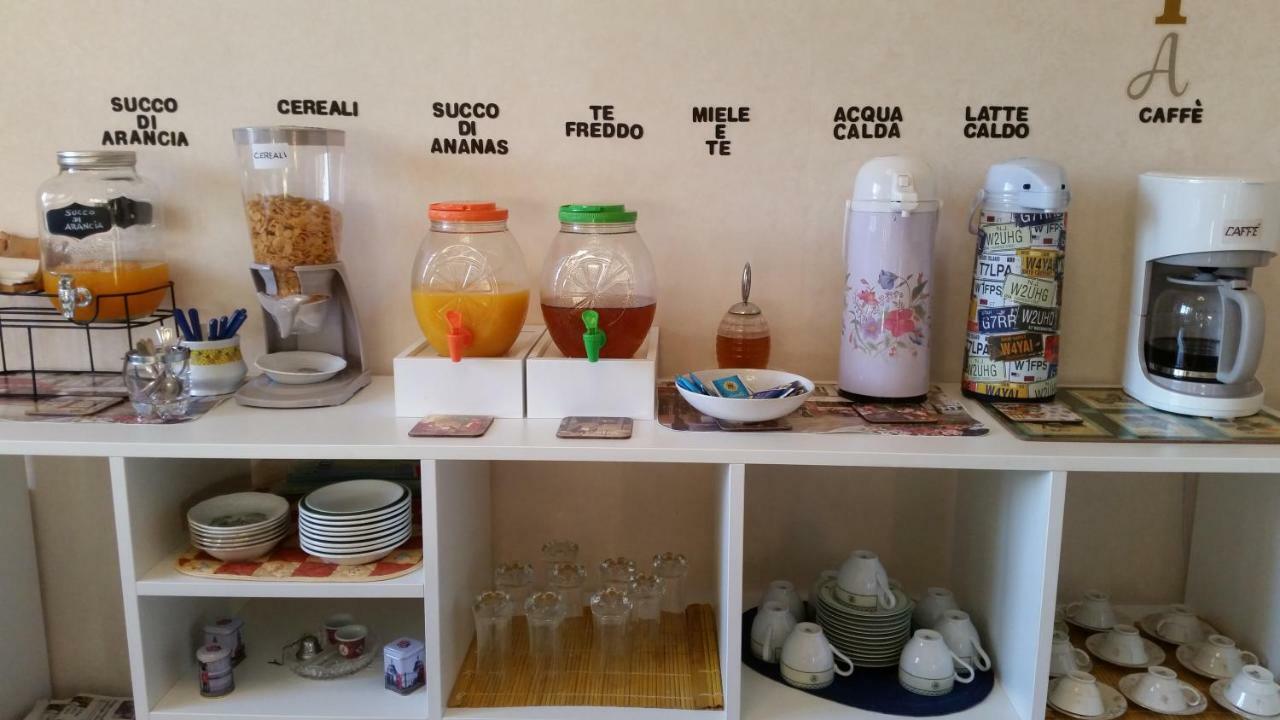 Home Denise E Luca Латина Екстериор снимка